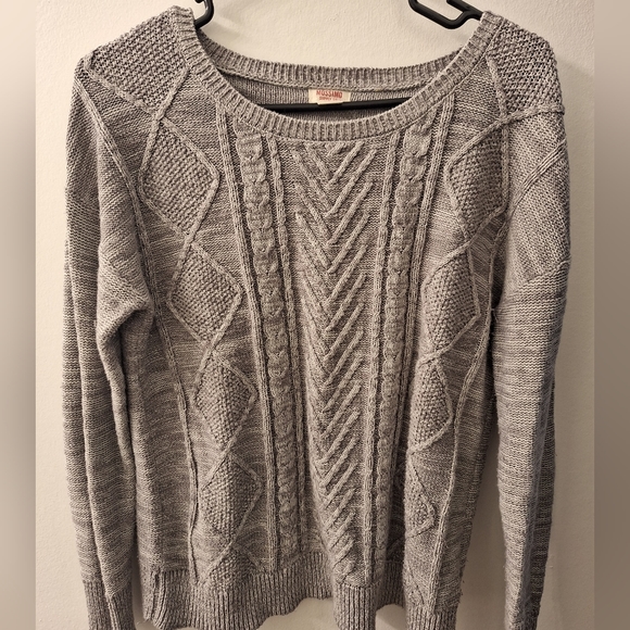 Mossimo - Woman Pull Over Sweater Size Medium. - Picture 4 of 6